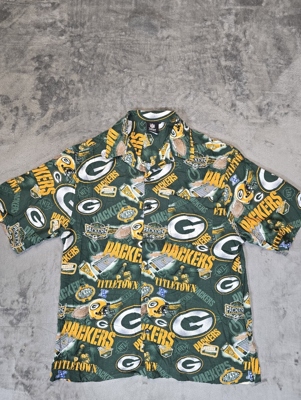NFL Team Apparel Green Bay Packers Button Up Shirt Sz Med Fits Lrg Tropical